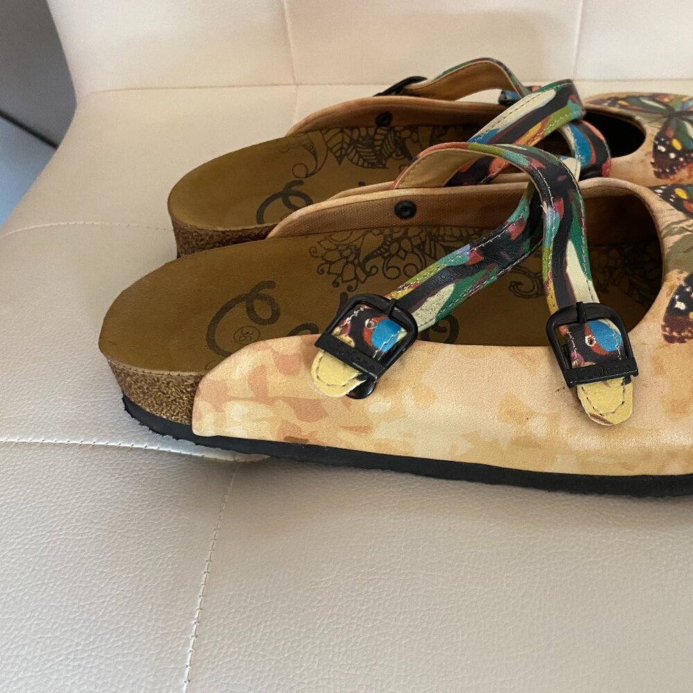 Calceo Bright Butterfly Patterned Strappy Clog - Picture 5 of 7